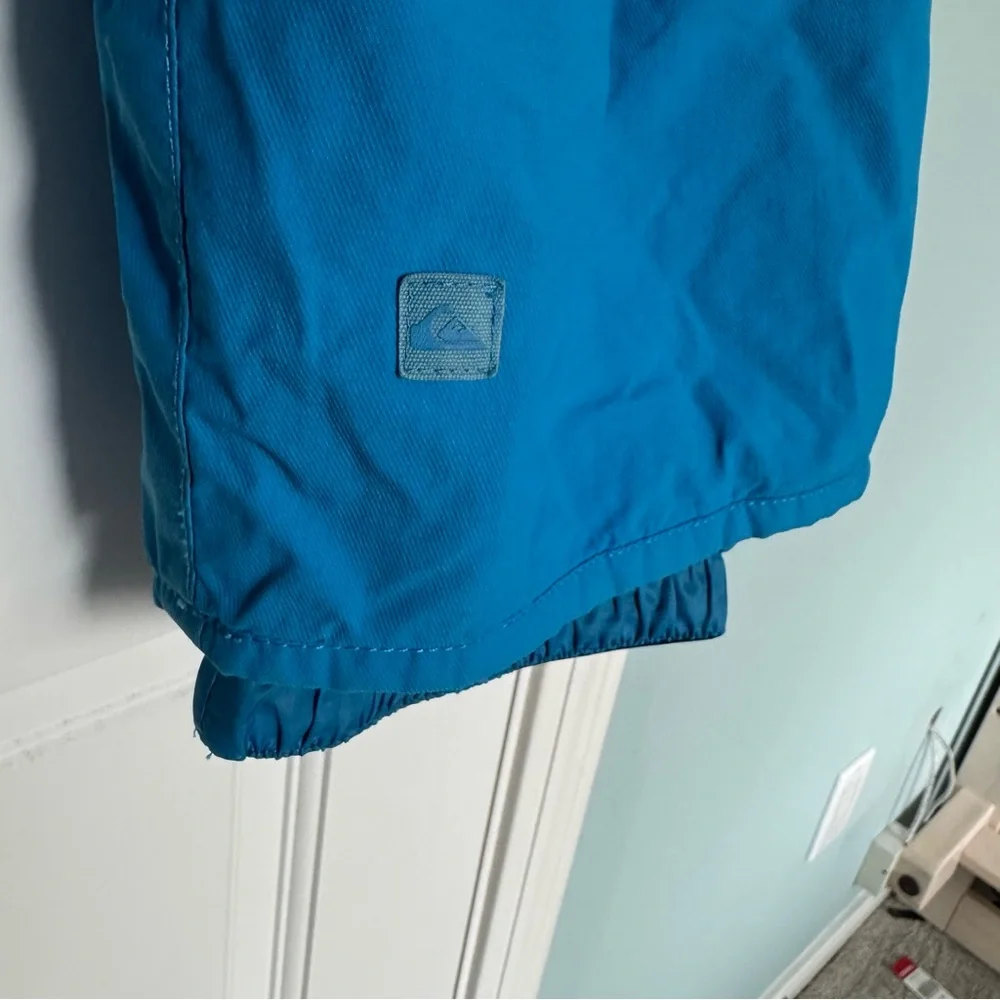 Quiksilver Vibrant Blue snow pants boys ski snowboarding utility cargo size 8 M